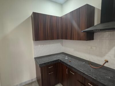 3BHK FLOOR (SEMI FURNISHED) in Eco city 1