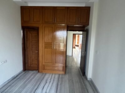 3BHK FLOOR (SEMI FURNISHED) in Eco city 1