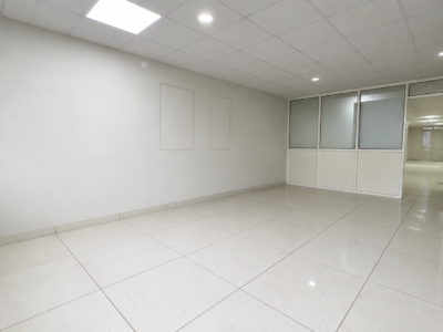 First Floor Showroom Available for Rent – Mullanpur Garibdass