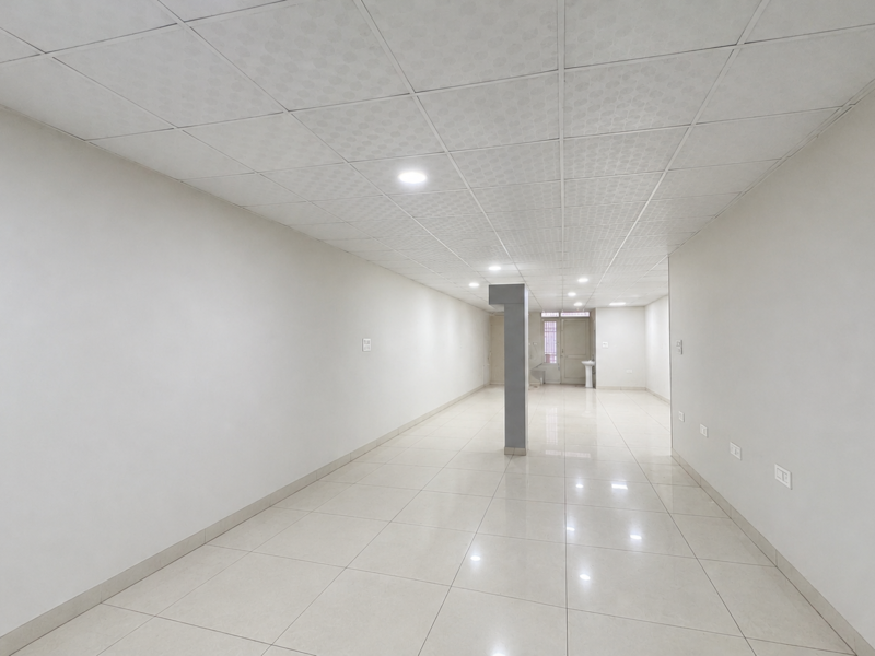 First Floor Showroom Available for Rent – Mullanpur Garibdass